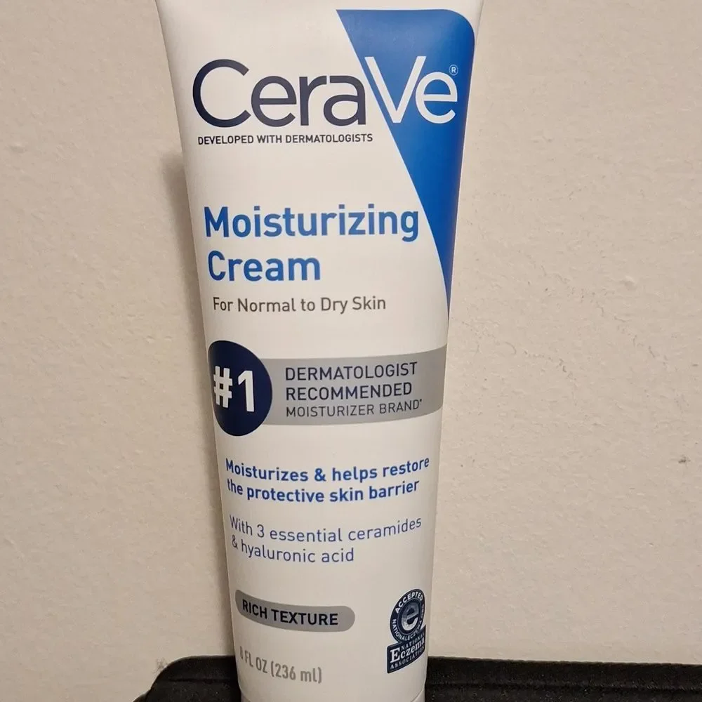 CeraVe Moisturizing Cream for Dry Skin